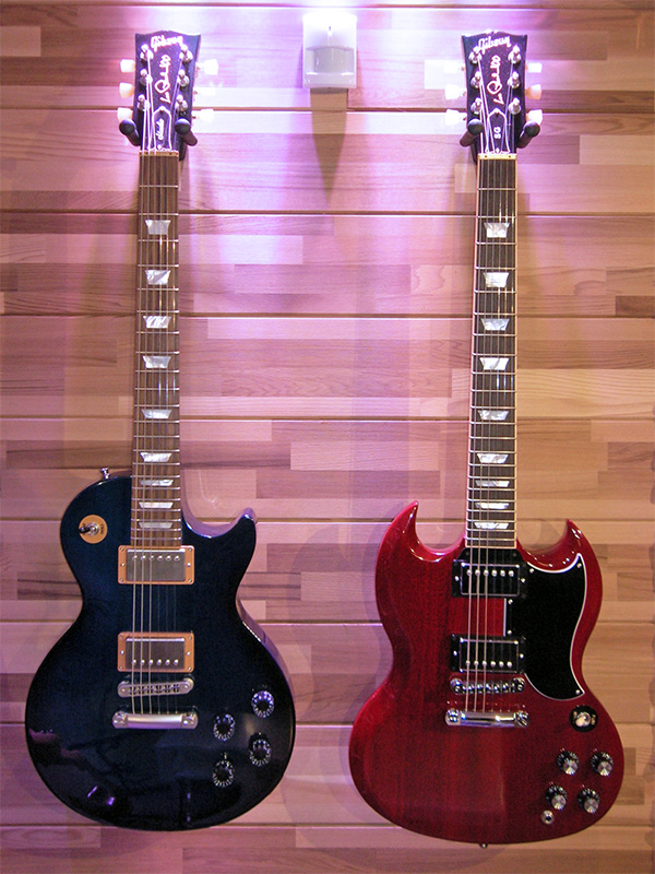 Photo Gibson guitars